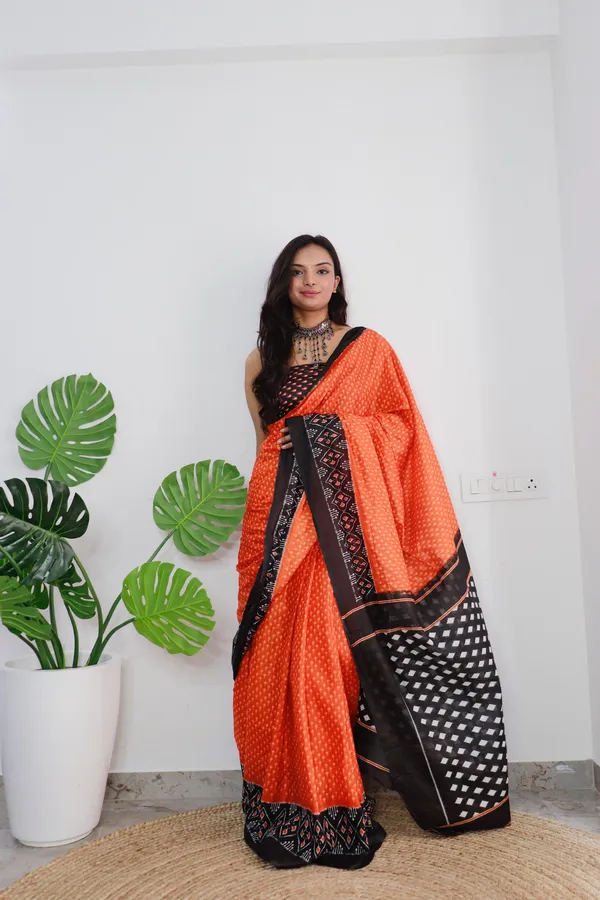HANDICRAFT_WOMEN'S_Ikkat_PRINT_PURE_SOFT_COTTON_SAREE_WITH_BLOUSE_PIECE_With_Blouse_Piece